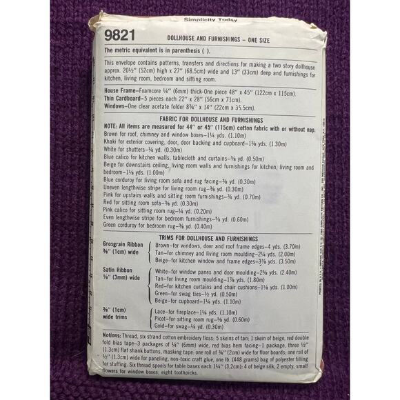 Simplicity sewing pattern 9821 doll house and furnishings - Picture 3 of 6